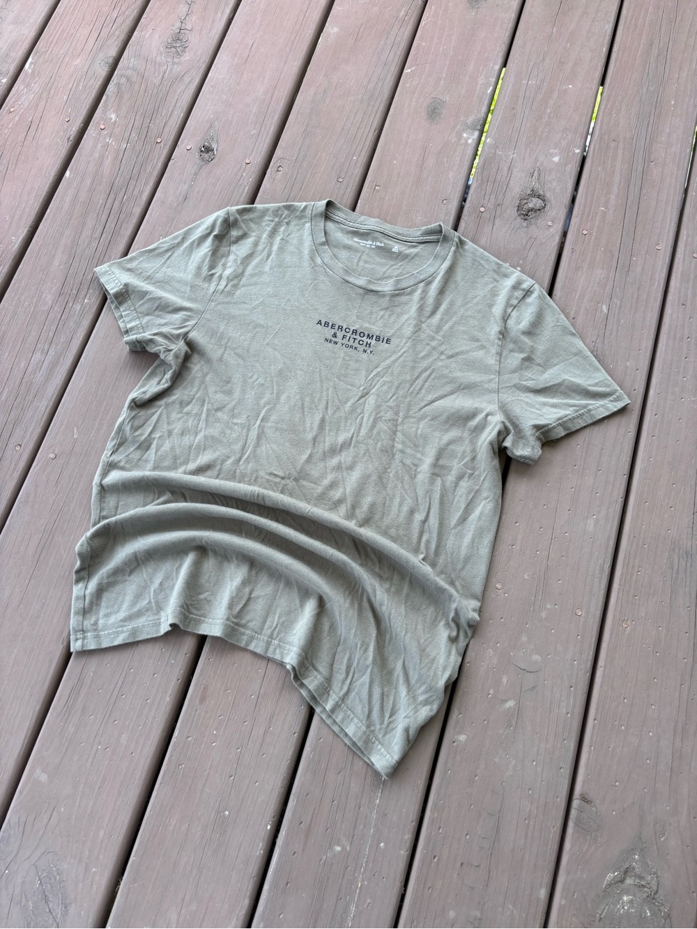 Abercrombie & Fitch Mens M Olive Green NY Logo Tee